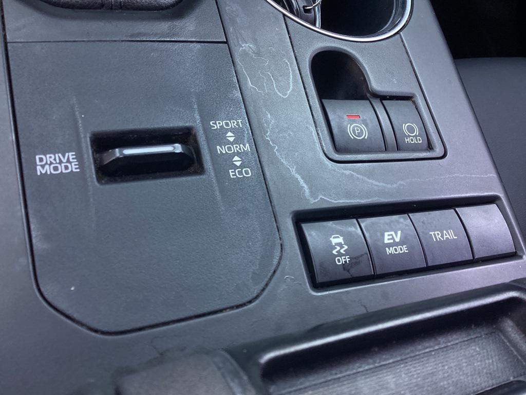 used 2022 Toyota Highlander Hybrid car, priced at $36,981