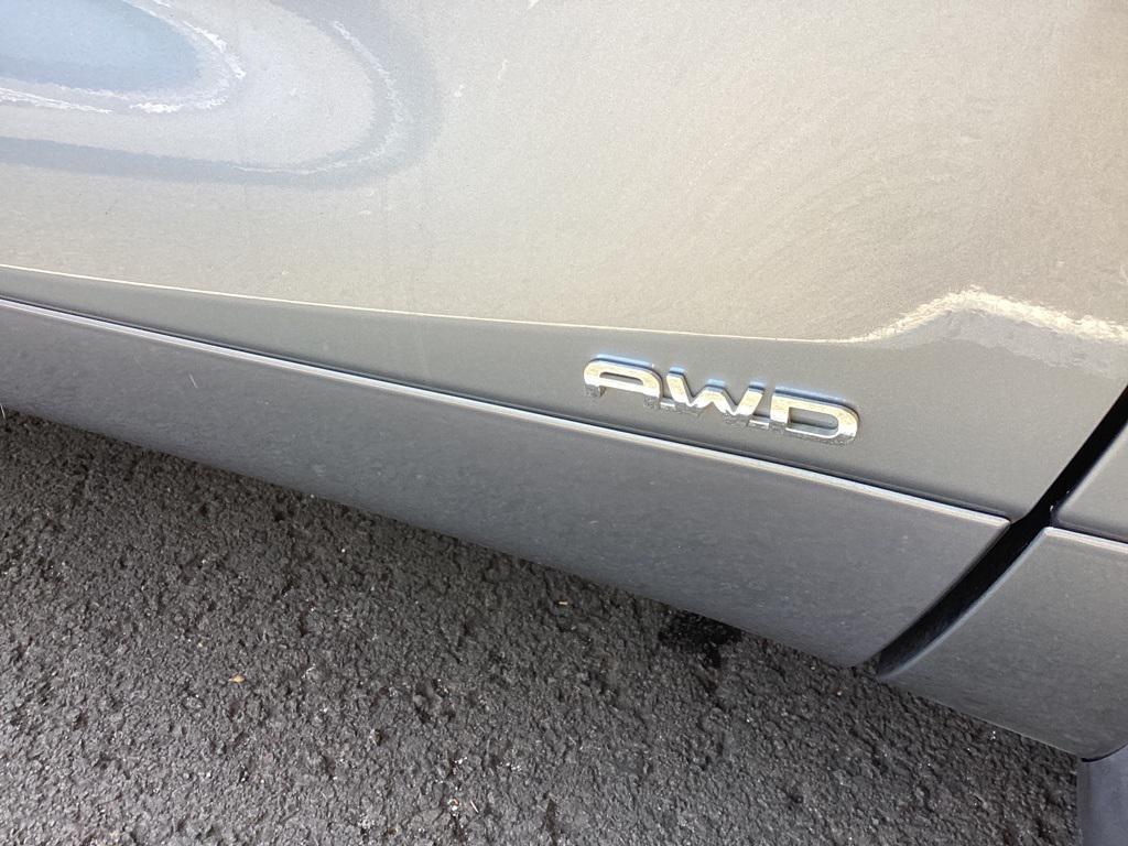 used 2022 Toyota Highlander Hybrid car, priced at $36,981