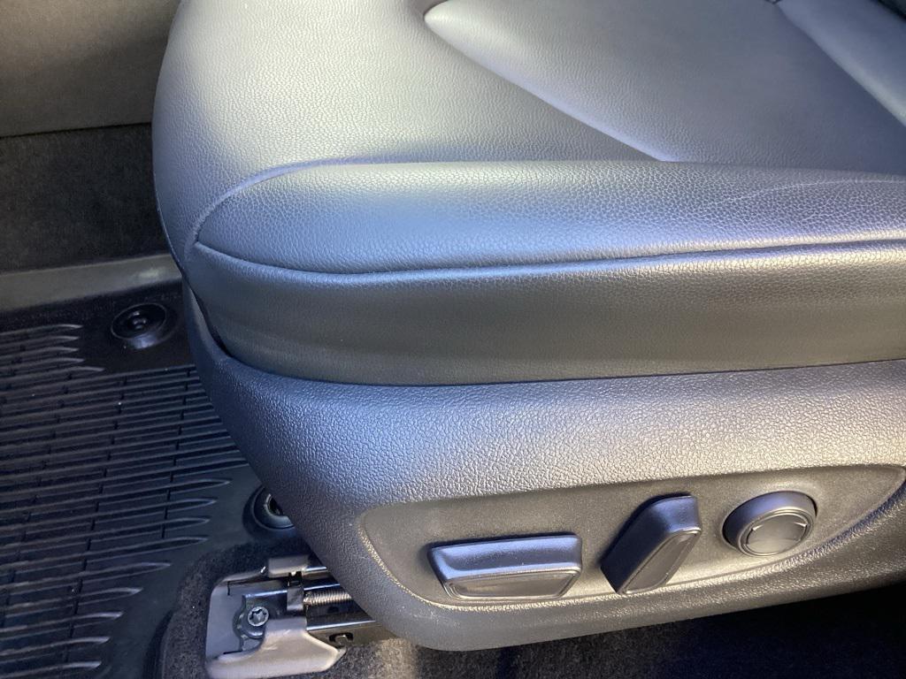 used 2024 Toyota Highlander car, priced at $42,226