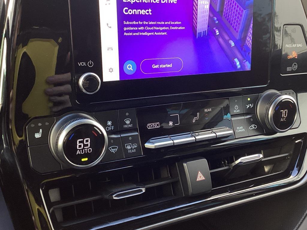 used 2024 Toyota Highlander car, priced at $42,226