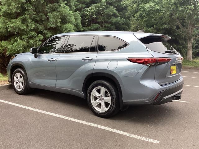 used 2022 Toyota Highlander car, priced at $34,981