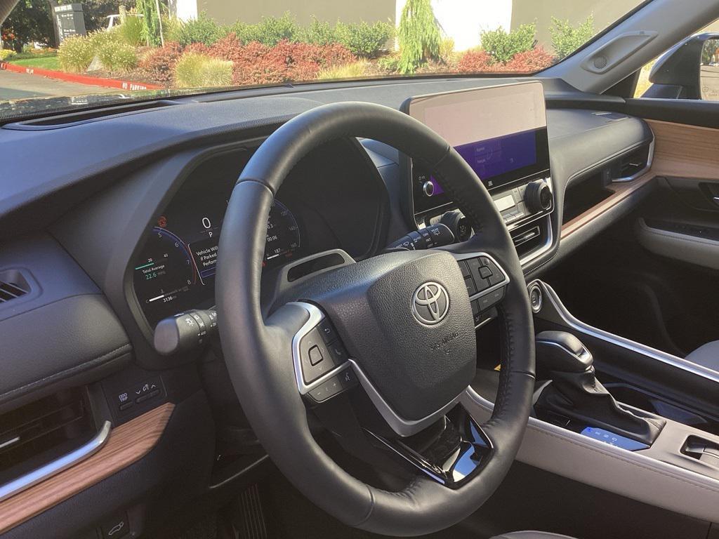 used 2025 Toyota Grand Highlander car, priced at $56,782