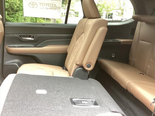 new 2025 Toyota Grand Highlander Hybrid car, priced at $61,827