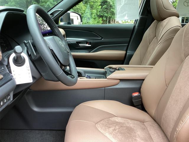 new 2025 Toyota Grand Highlander Hybrid car, priced at $61,827