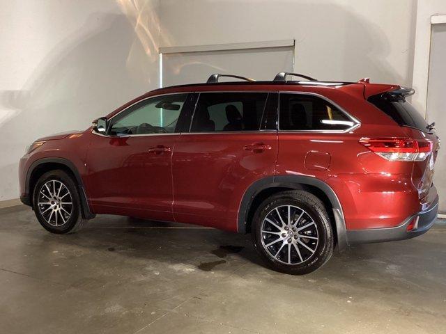 used 2018 Toyota Highlander car, priced at $28,981