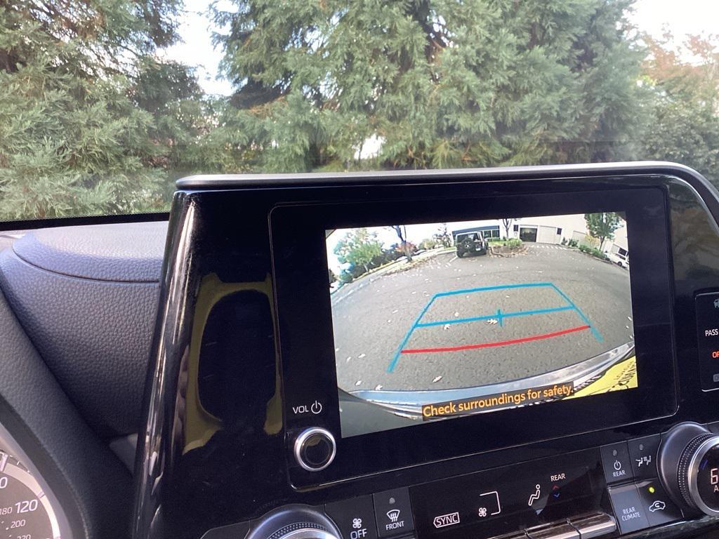 used 2024 Toyota Highlander car, priced at $36,981