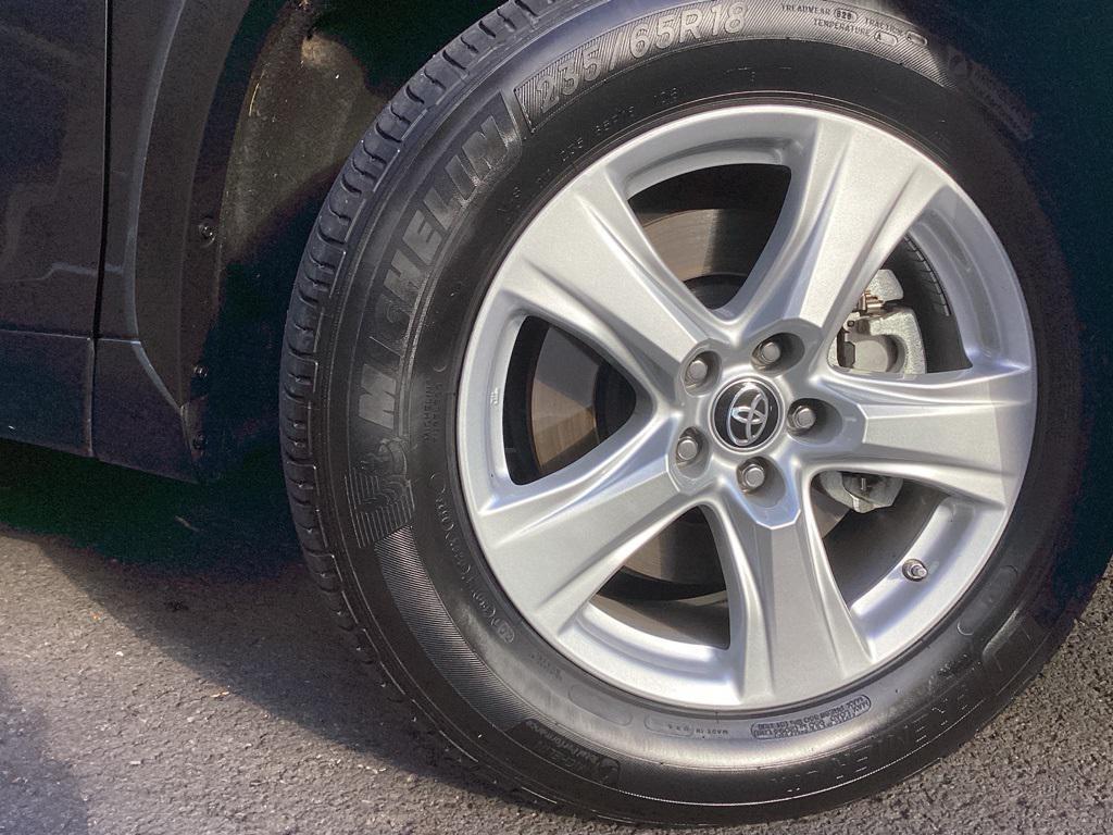 used 2024 Toyota Highlander car, priced at $36,981