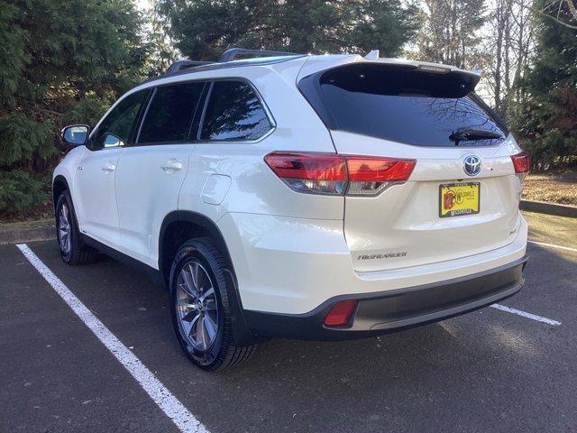 used 2019 Toyota Highlander Hybrid car, priced at $34,981