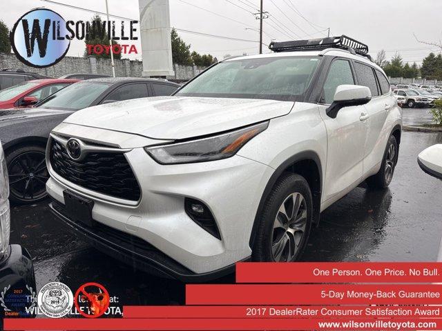 used 2022 Toyota Highlander car