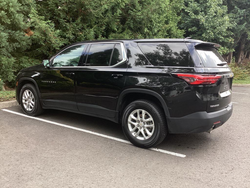 used 2023 Chevrolet Traverse car, priced at $23,981