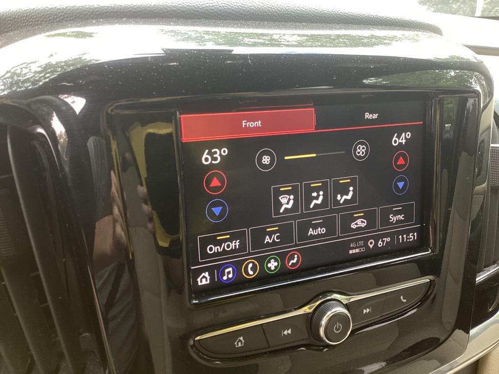 used 2023 Chevrolet Traverse car, priced at $23,981