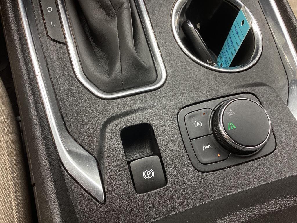 used 2023 Chevrolet Traverse car, priced at $23,981