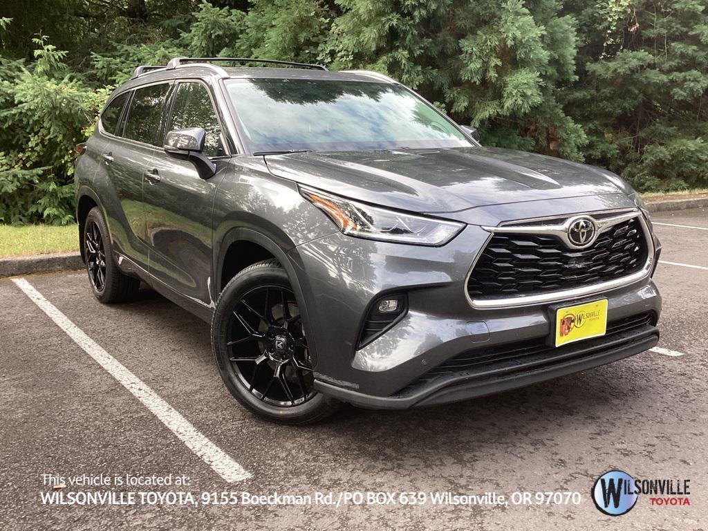 used 2023 Toyota Highlander car, priced at $41,481