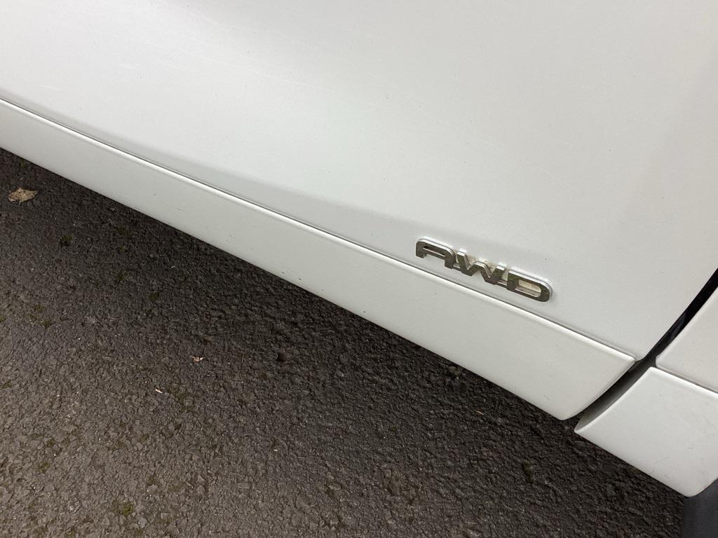 used 2022 Toyota Highlander Hybrid car, priced at $36,998