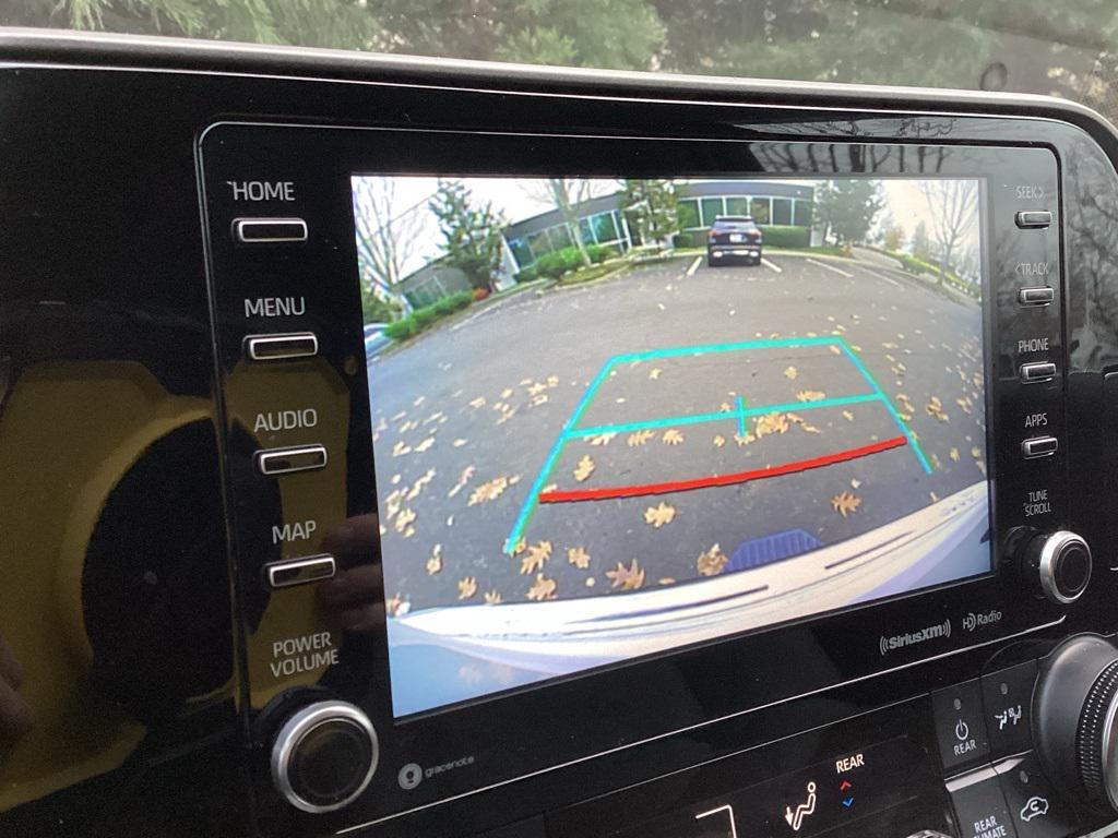 used 2022 Toyota Highlander Hybrid car, priced at $36,998