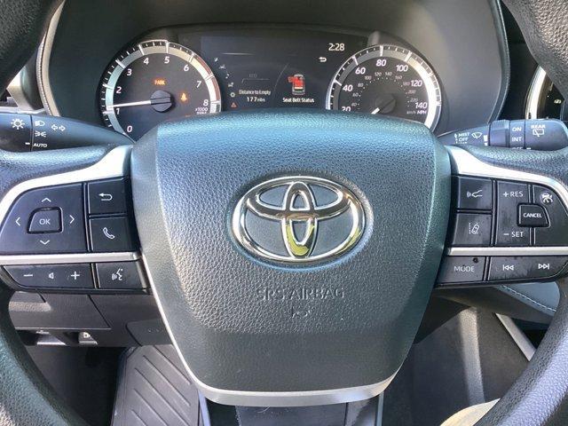 used 2023 Toyota Highlander car, priced at $34,981