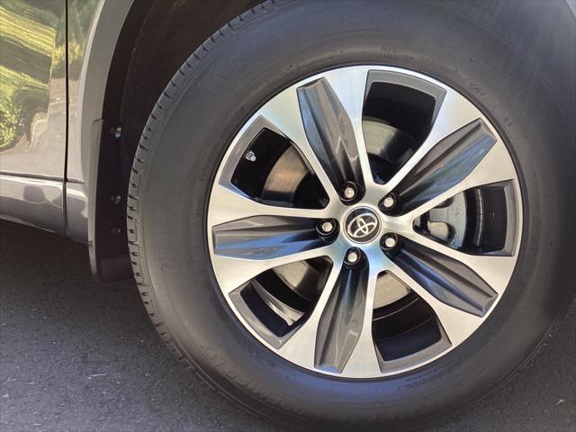 used 2023 Toyota Highlander car, priced at $39,492