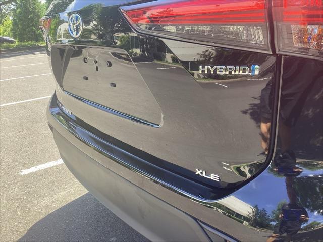 used 2023 Toyota Highlander Hybrid car, priced at $44,481