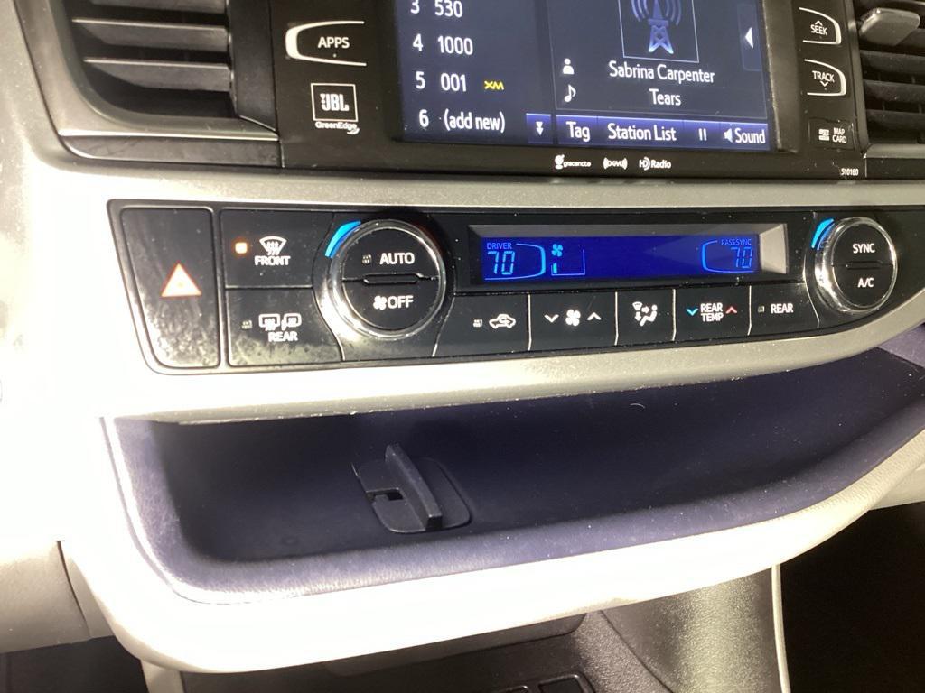 used 2016 Toyota Highlander car, priced at $21,481