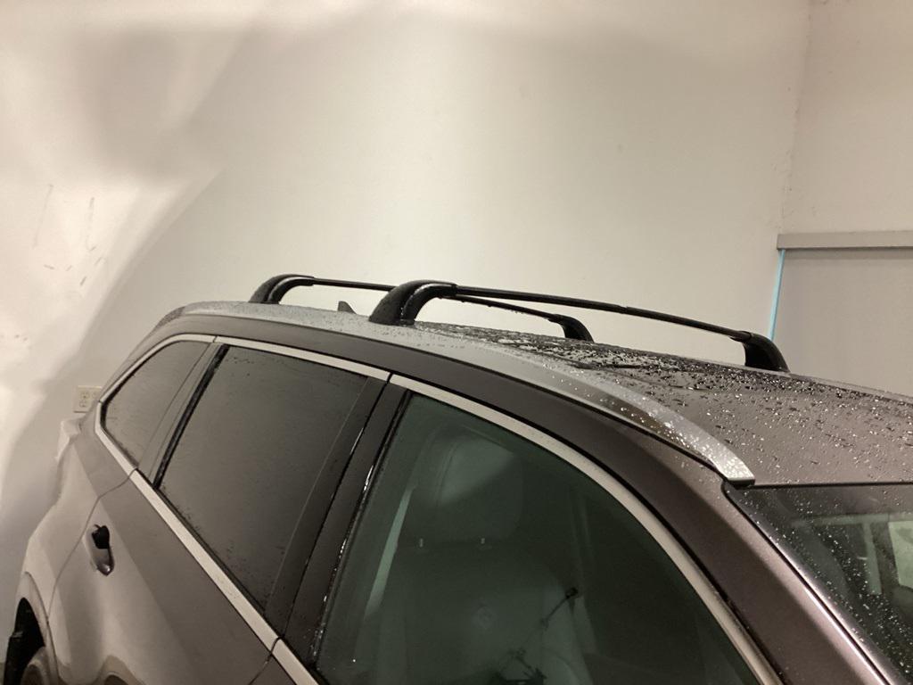 used 2016 Toyota Highlander car, priced at $21,481