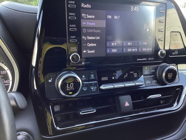 used 2022 Toyota Highlander car, priced at $38,481