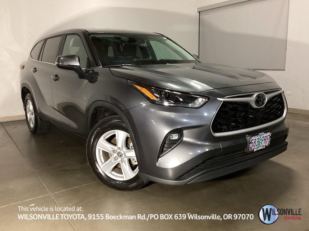 used 2023 Toyota Highlander car, priced at $32,874