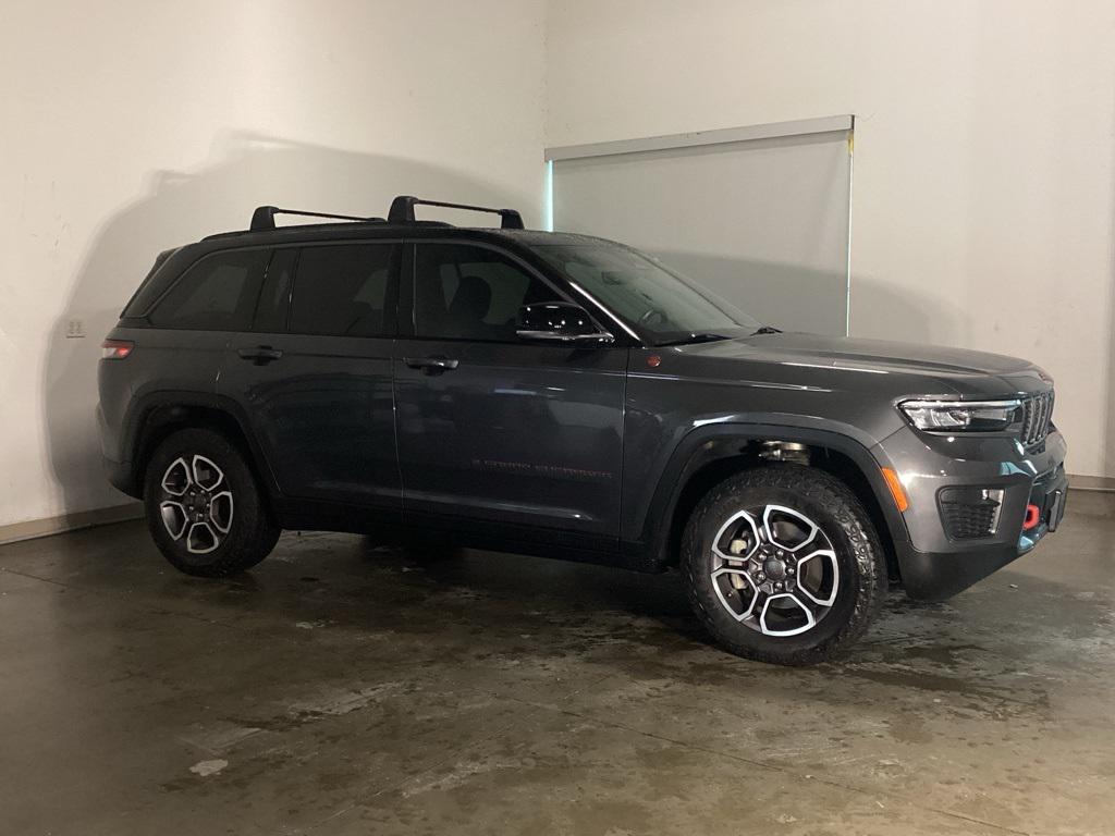 used 2022 Jeep Grand Cherokee car, priced at $35,481