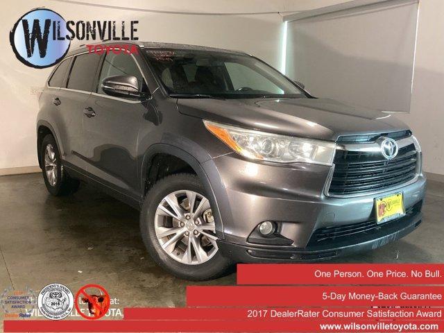 used 2014 Toyota Highlander car, priced at $16,981