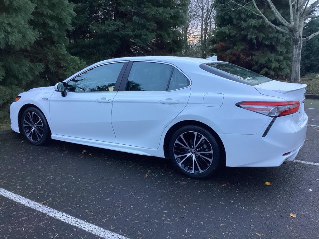 used 2018 Toyota Camry Hybrid car, priced at $18,957