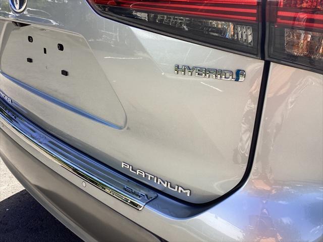 used 2023 Toyota Highlander Hybrid car, priced at $53,050