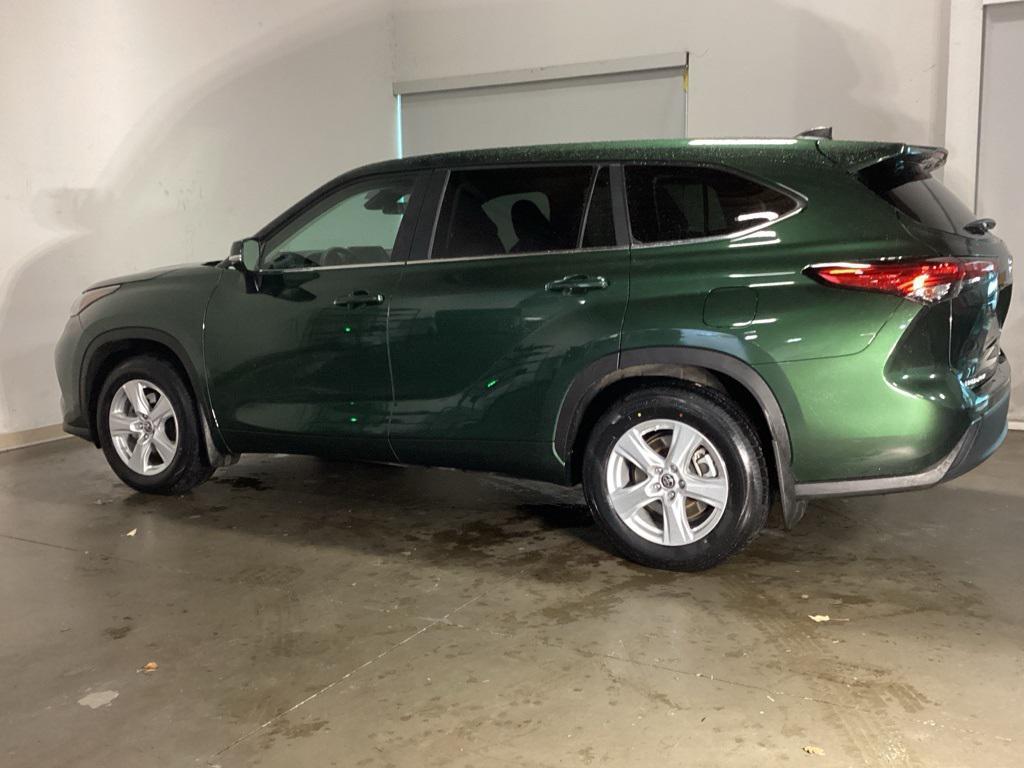 used 2023 Toyota Highlander car, priced at $35,481