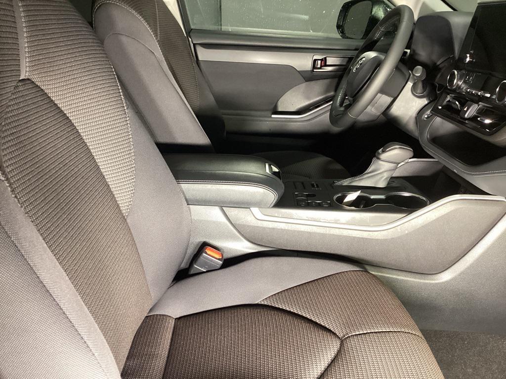 used 2023 Toyota Highlander car, priced at $35,481