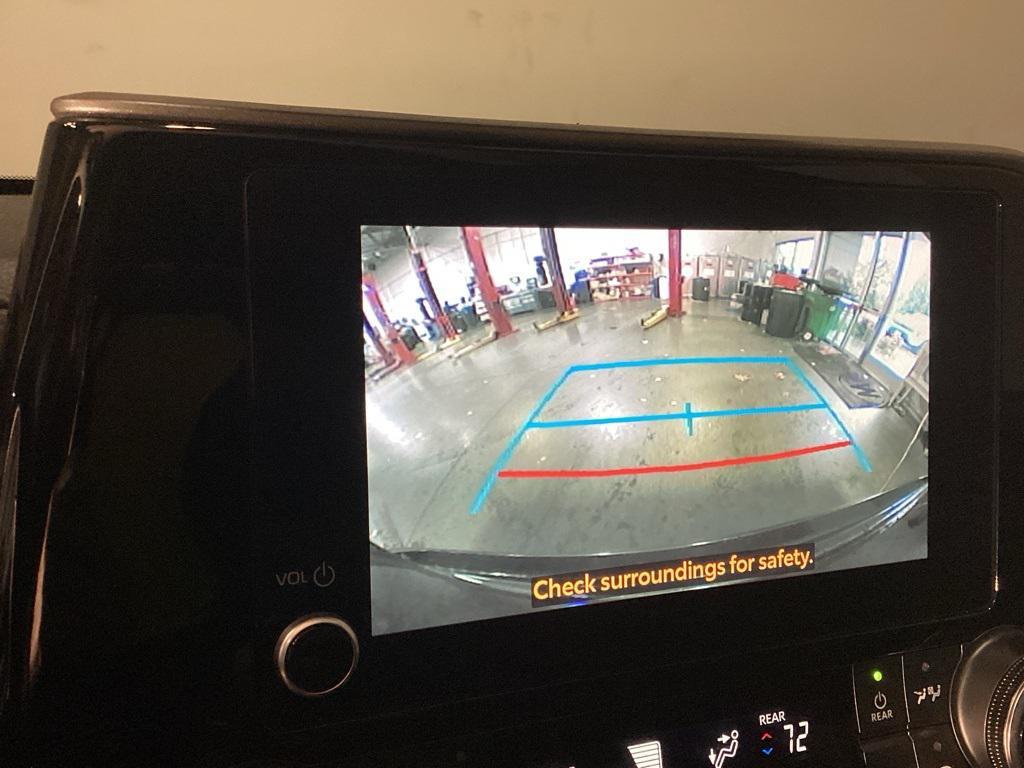 used 2023 Toyota Highlander car, priced at $35,481