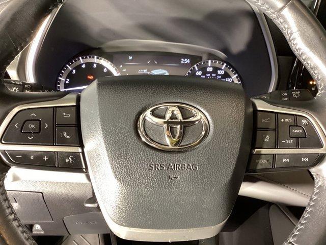 used 2022 Toyota Highlander car, priced at $36,481