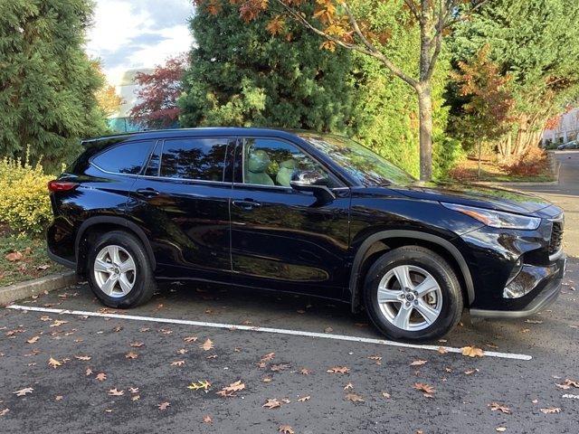 used 2021 Toyota Highlander car, priced at $31,981