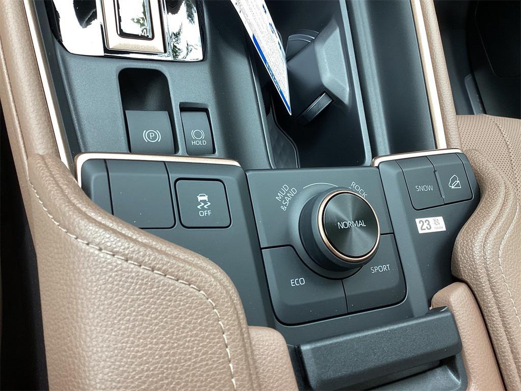 new 2025 Toyota Grand Highlander Hybrid car, priced at $62,452