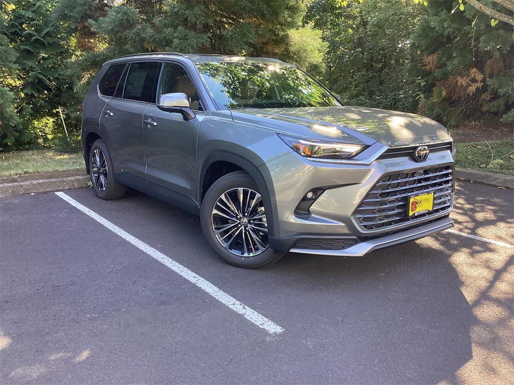 new 2025 Toyota Grand Highlander Hybrid car, priced at $62,452