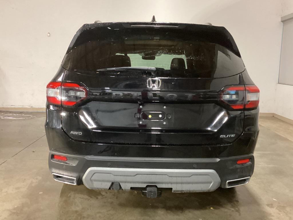 used 2025 Honda Pilot car, priced at $45,481