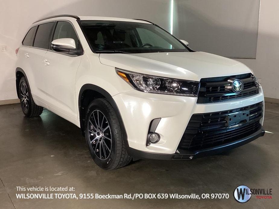 used 2018 Toyota Highlander car, priced at $27,981