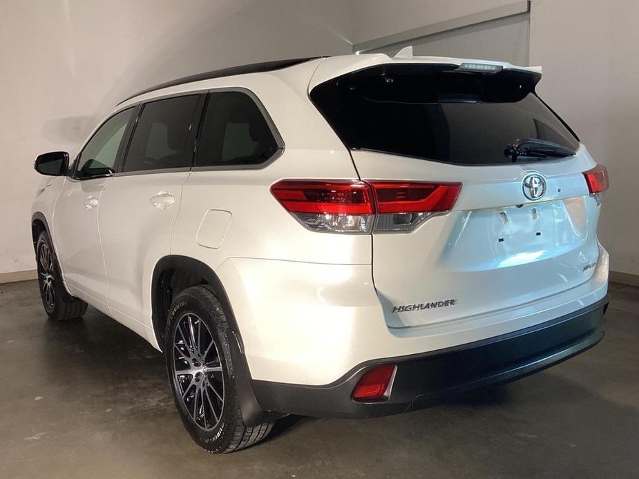 used 2018 Toyota Highlander car, priced at $27,981