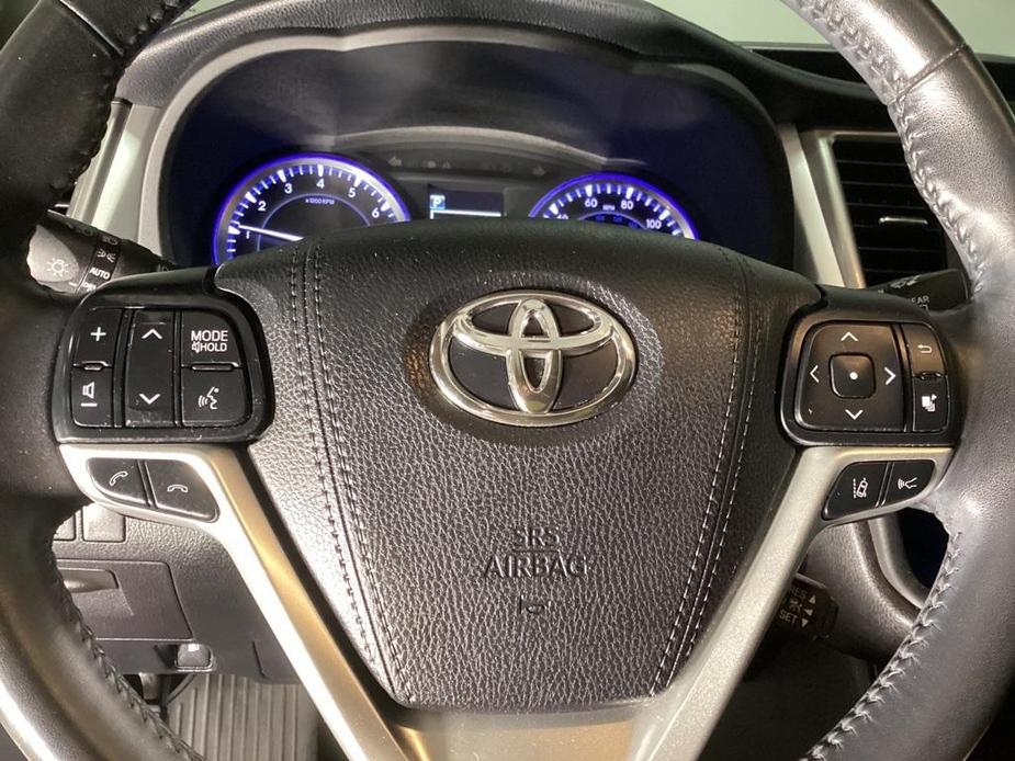 used 2018 Toyota Highlander car, priced at $27,981