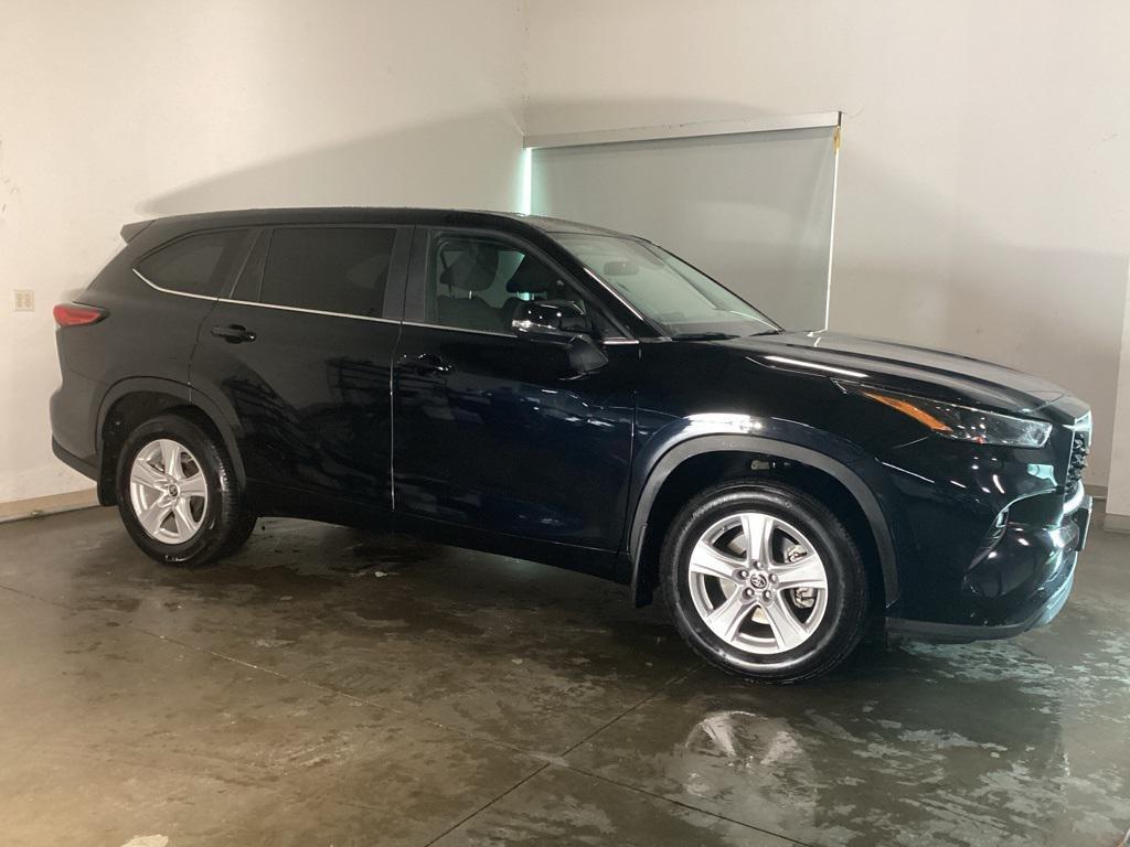 used 2023 Toyota Highlander car, priced at $33,481
