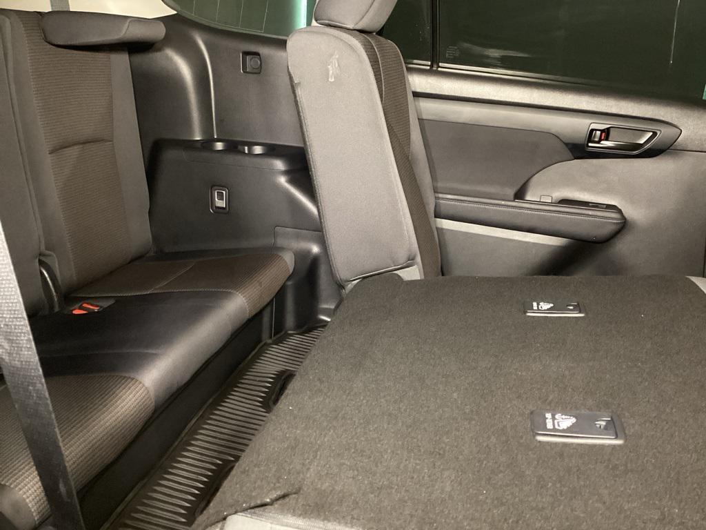 used 2023 Toyota Highlander car, priced at $33,481