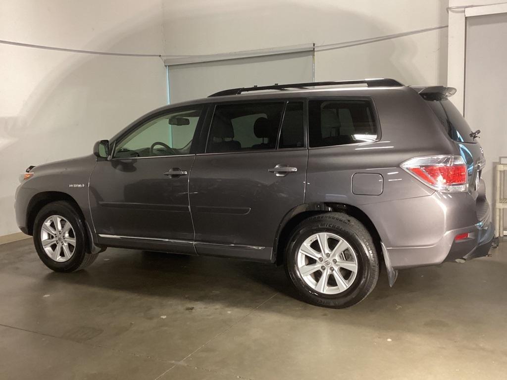 used 2012 Toyota Highlander Hybrid car, priced at $18,981