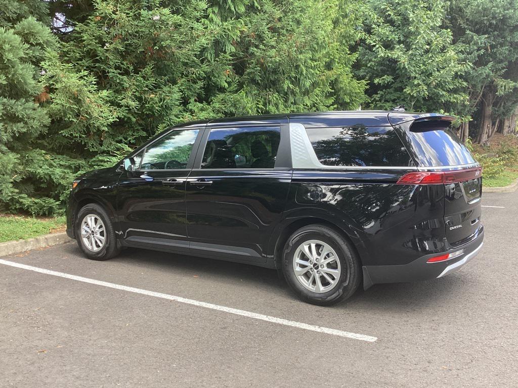 used 2023 Kia Carnival car, priced at $30,481