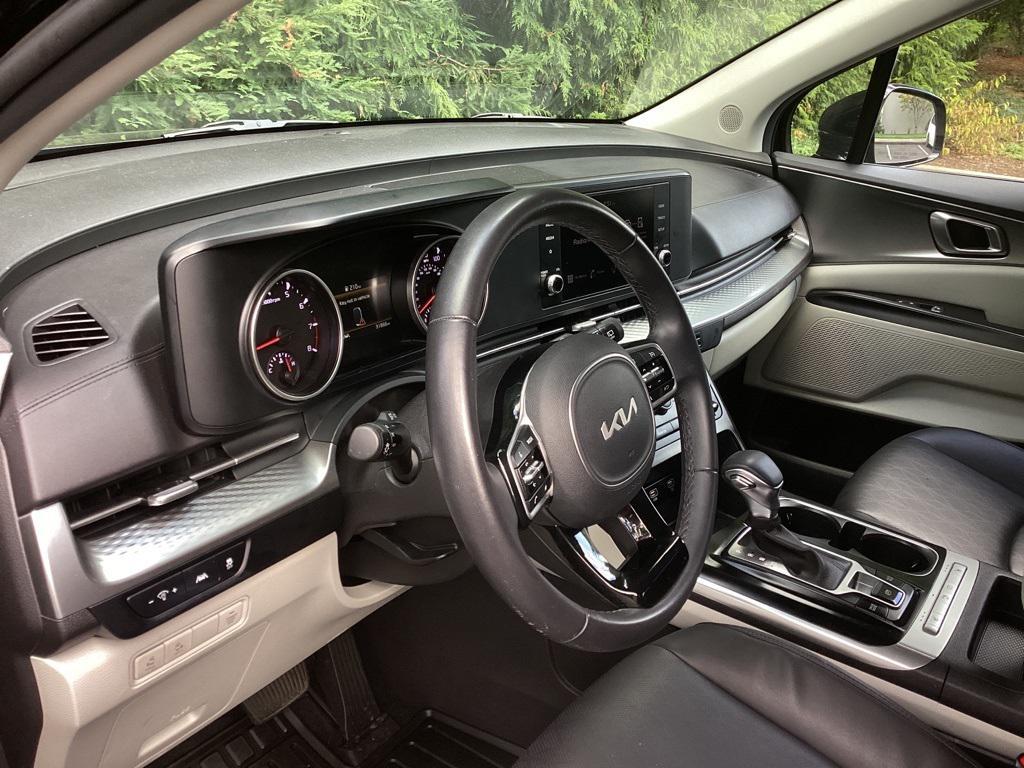 used 2023 Kia Carnival car, priced at $30,481