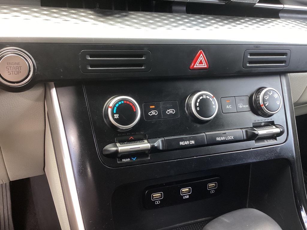 used 2023 Kia Carnival car, priced at $30,481