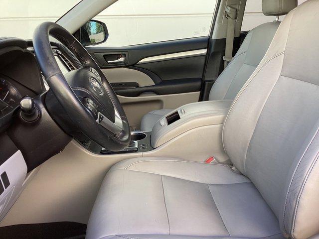 used 2015 Toyota Highlander car, priced at $20,981