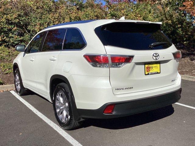 used 2015 Toyota Highlander car, priced at $20,981