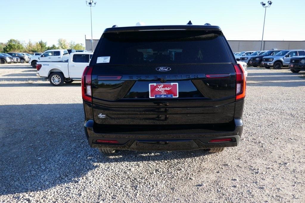 new 2025 Ford Expedition car, priced at $75,829